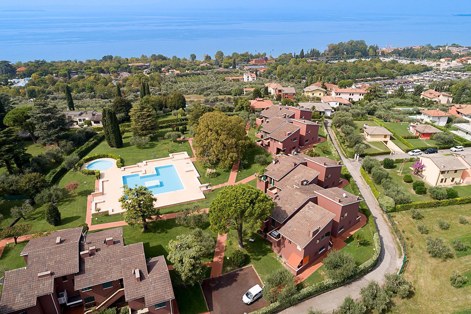 Apartments Blue View - Residence Casetto Bardolino - Regarda Travel Exterior photo